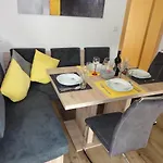 Kofler Apartman *