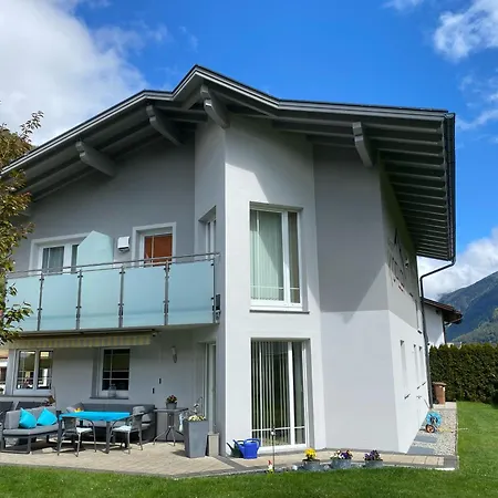 Kofler Apartman *