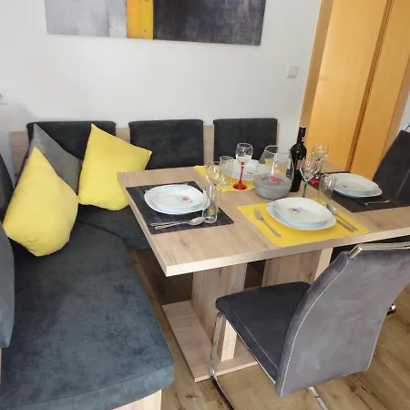 Kofler Apartment *